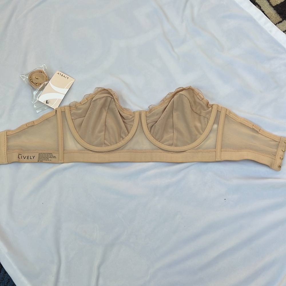 Lively‎ bra - Picture 2 of 4